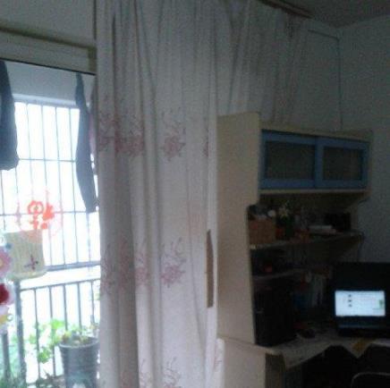 9成新布艺窗帘 转让